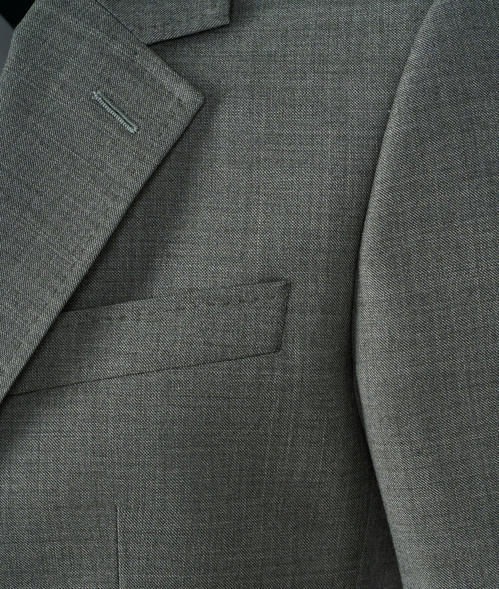 Single-Breasted Suit in Drago Vantage Super 130’s Wool