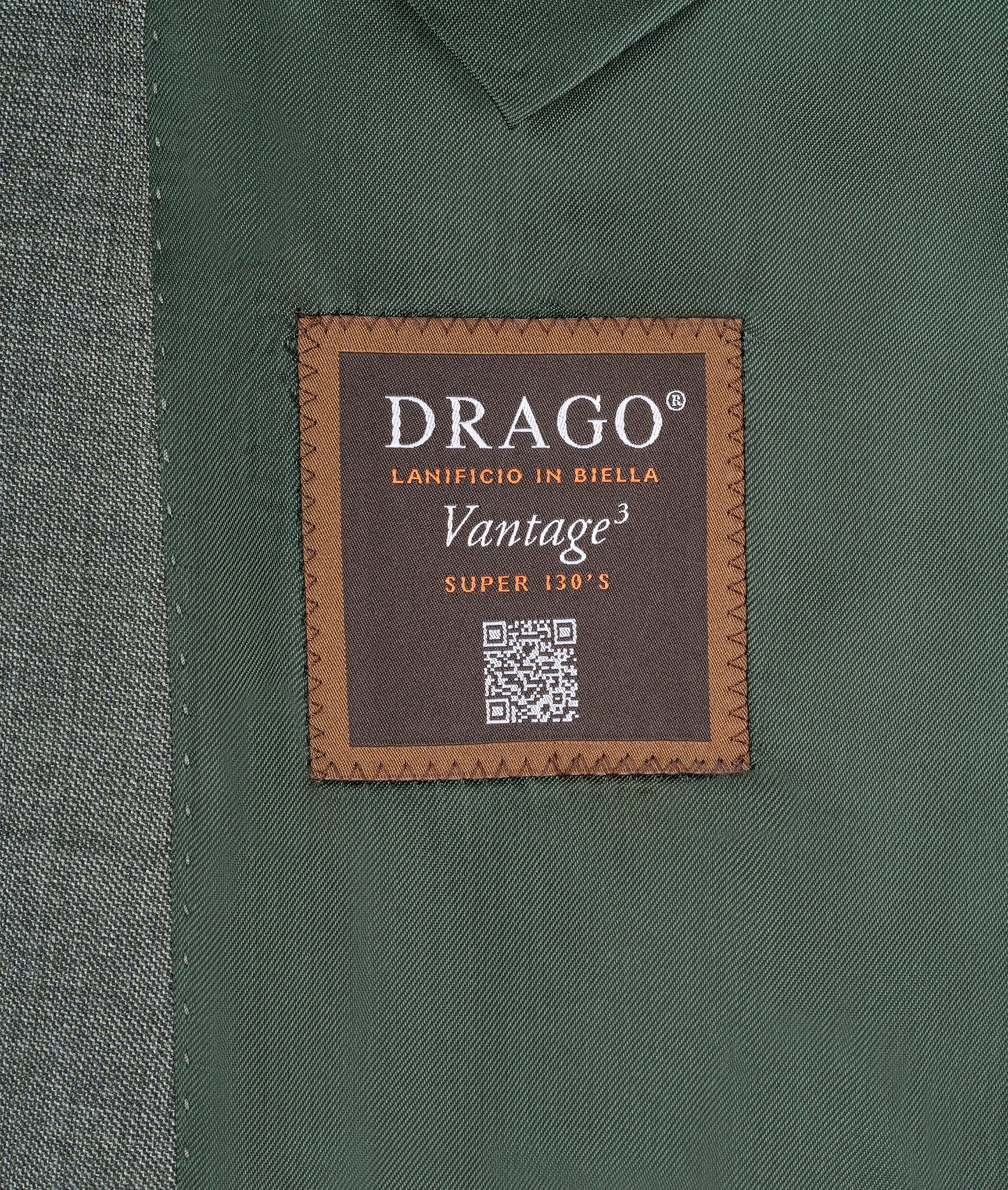 Jacket in Drago Vantage Super 130’s Wool