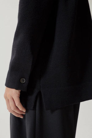 the merino wool long jacket black