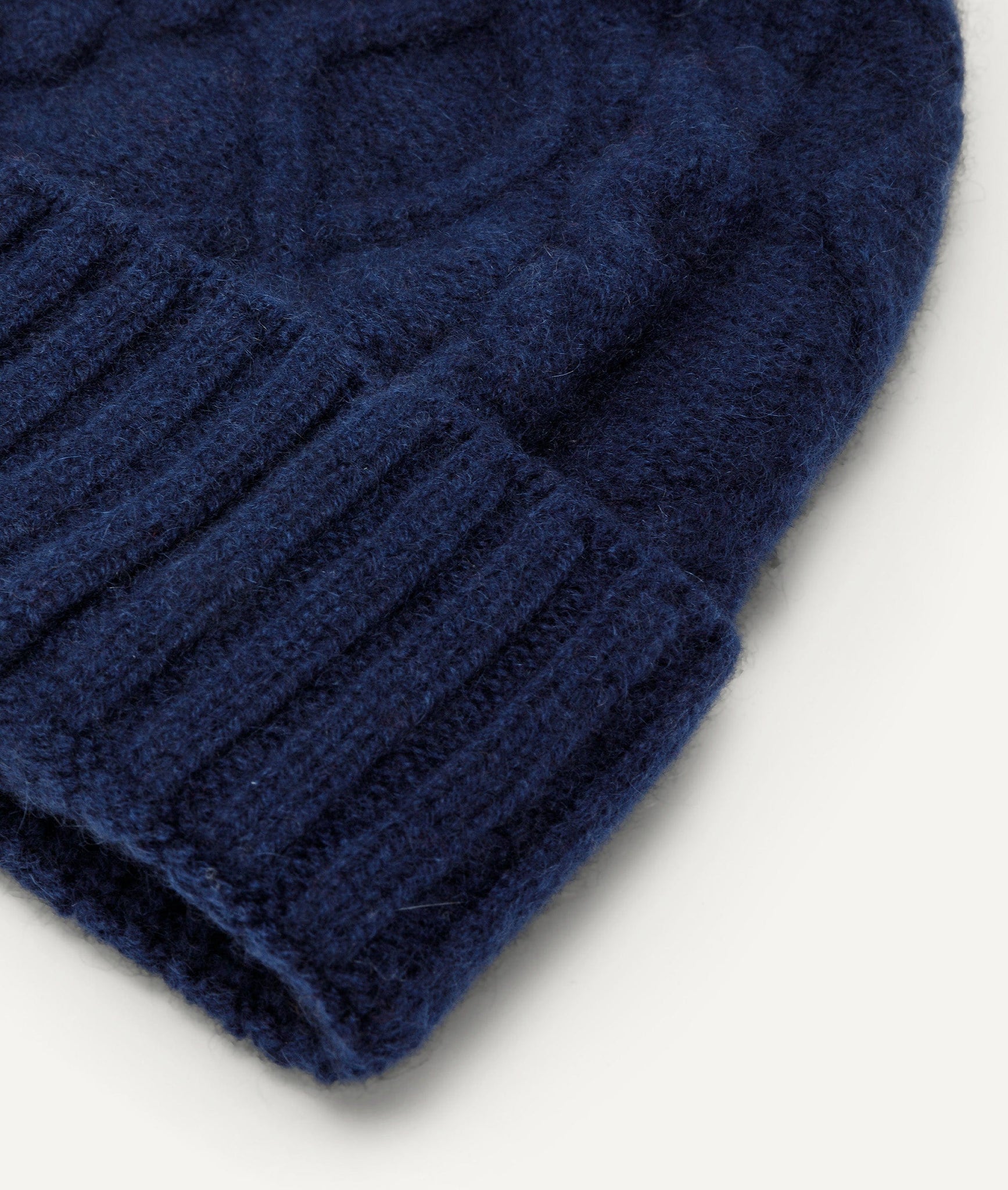 Waffle Beanie in Cashmere