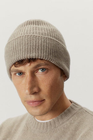 the woolen ribbed beanie oak