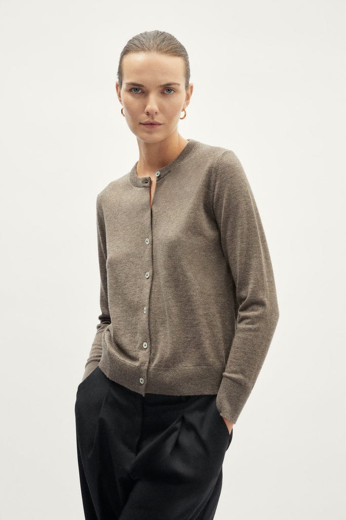 The Ultrasoft wool Crewneck Cardigan  taupe