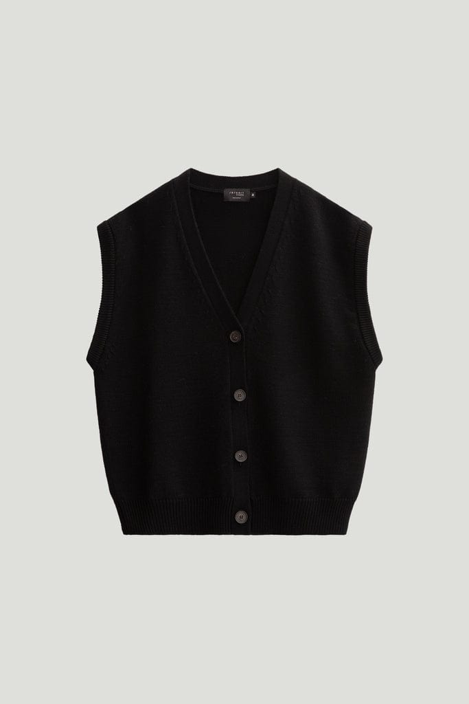 The Merino Wool Buttoned Vest