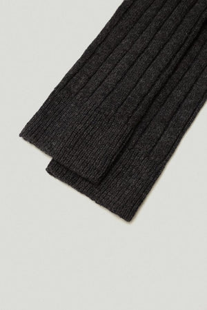 the cashmere ribbed socks charcoal grey