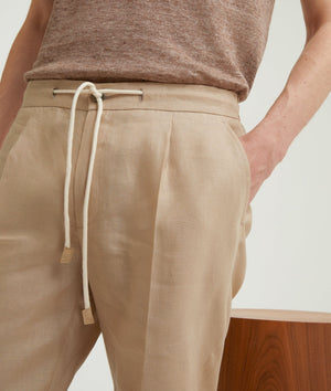 Shorts in Linen