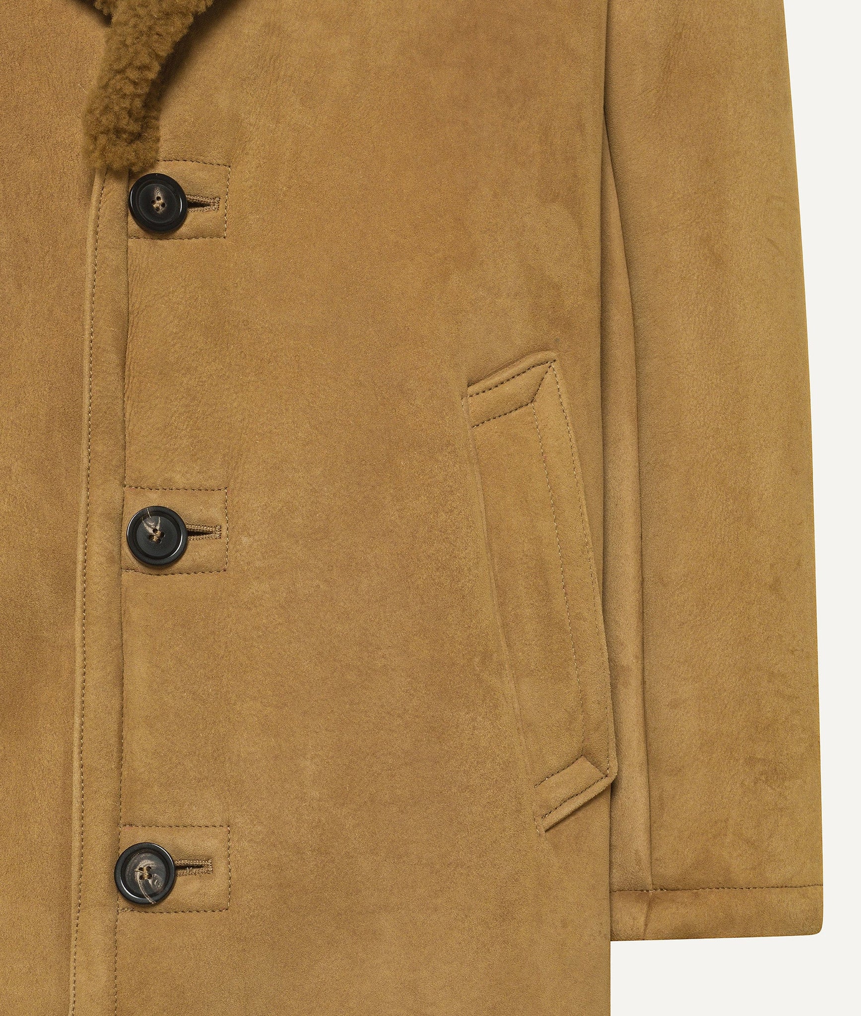 Mantel in Wildleder mit Lammfellfutter