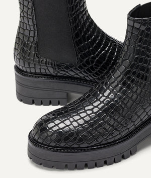 Chelsea Boot with Crocodile Pattern in Patent Leather