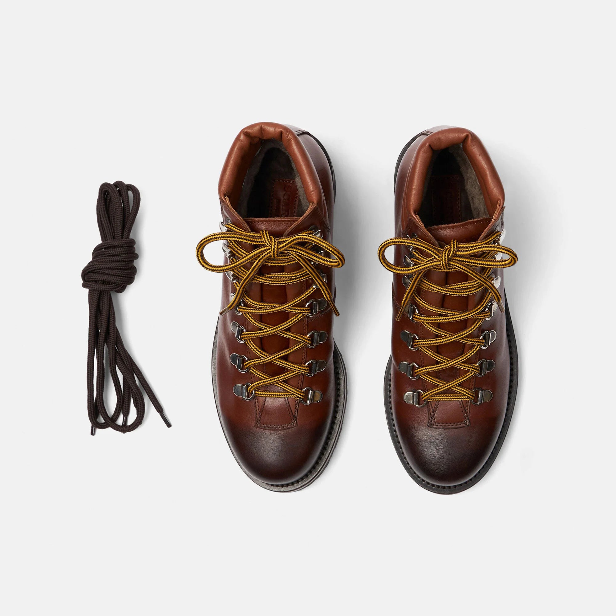 Mountain Boot in Calf Leather