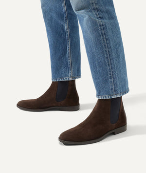 Chelsea Boot in Suede