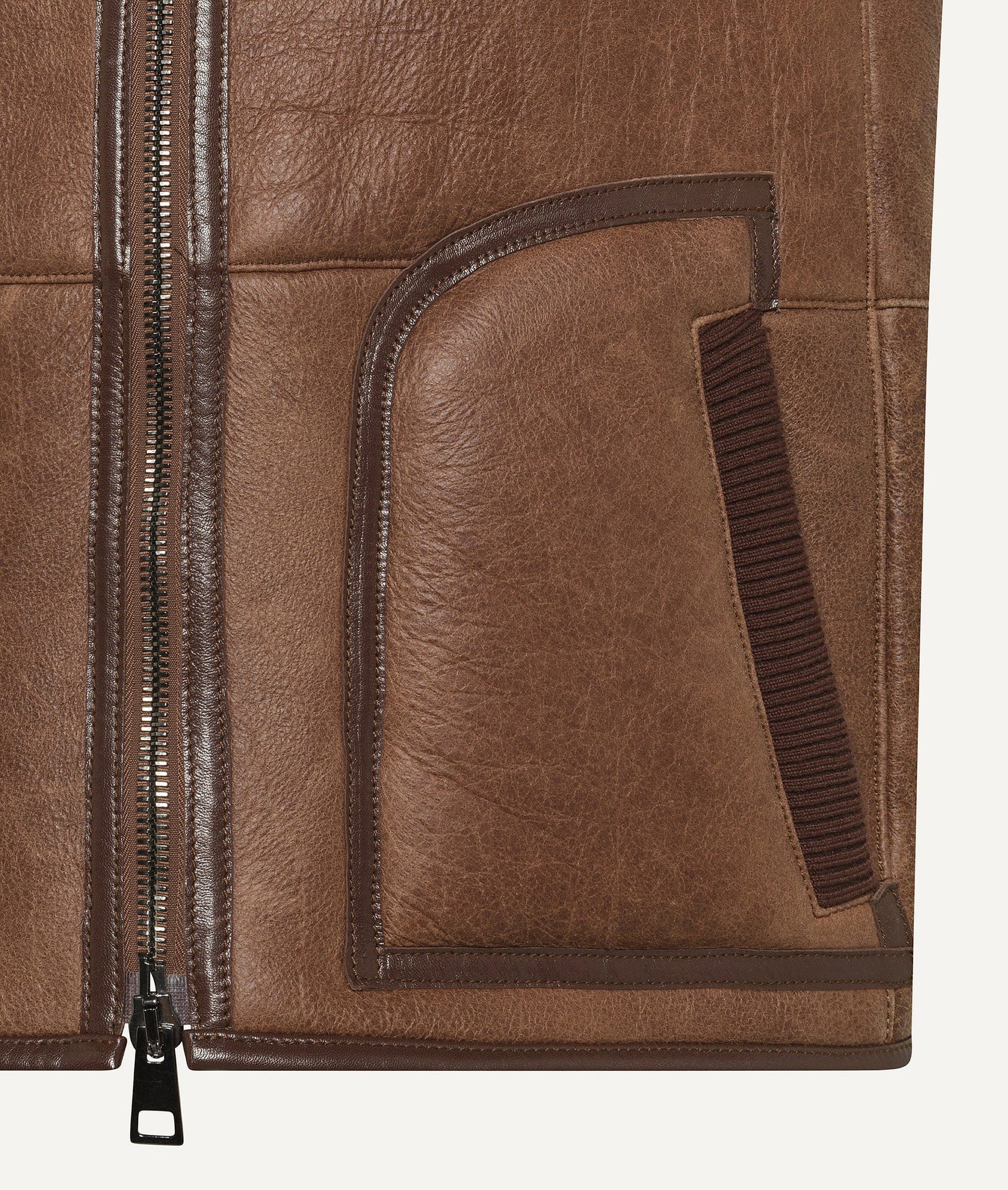 Gilet in Wildleder mit Lammfellfutter