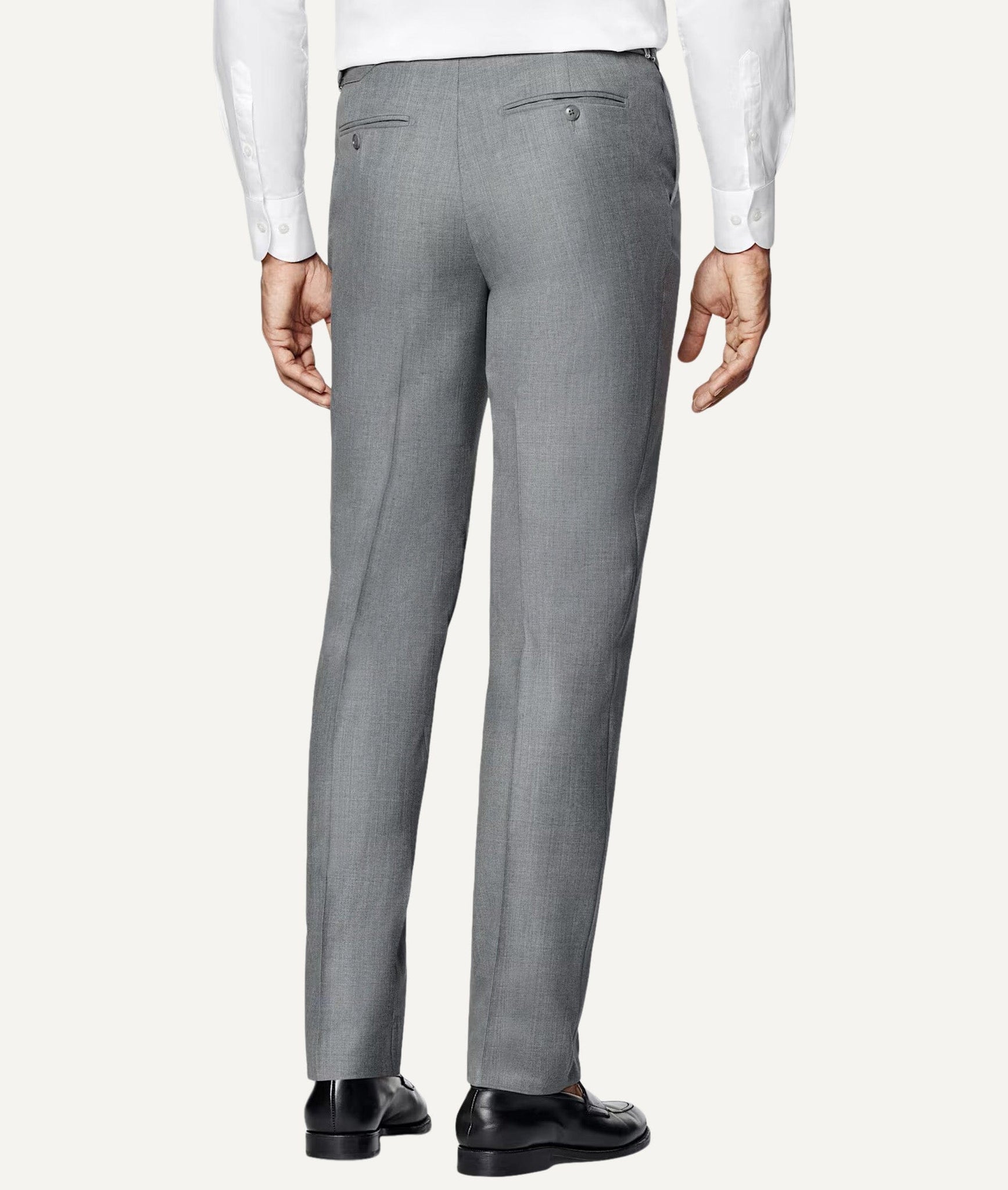 Double-Breasted Suit in Reda Super 110’s Virgin Wool