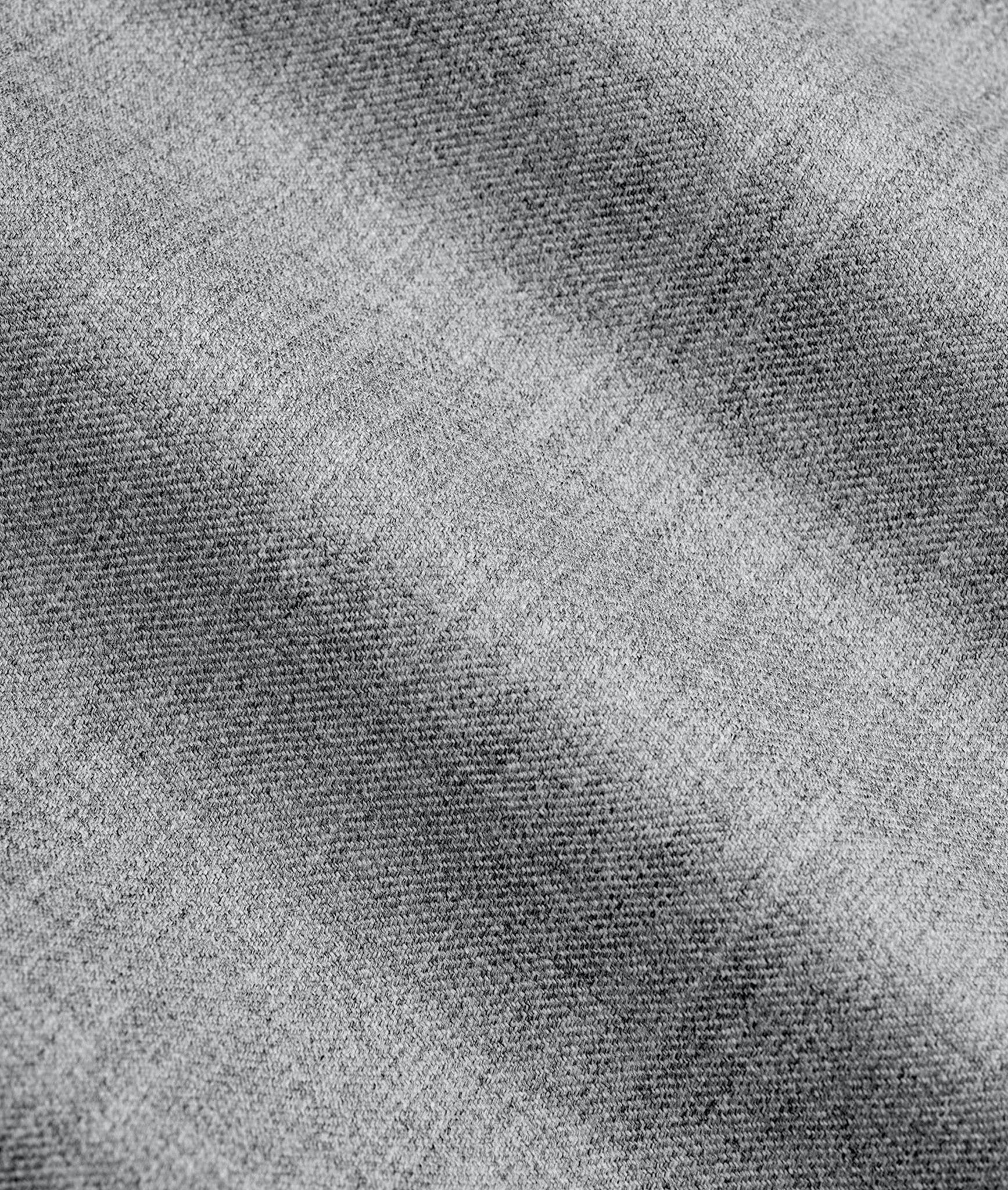 Double-Breasted Suit in Reda Super 110’s Virgin Wool