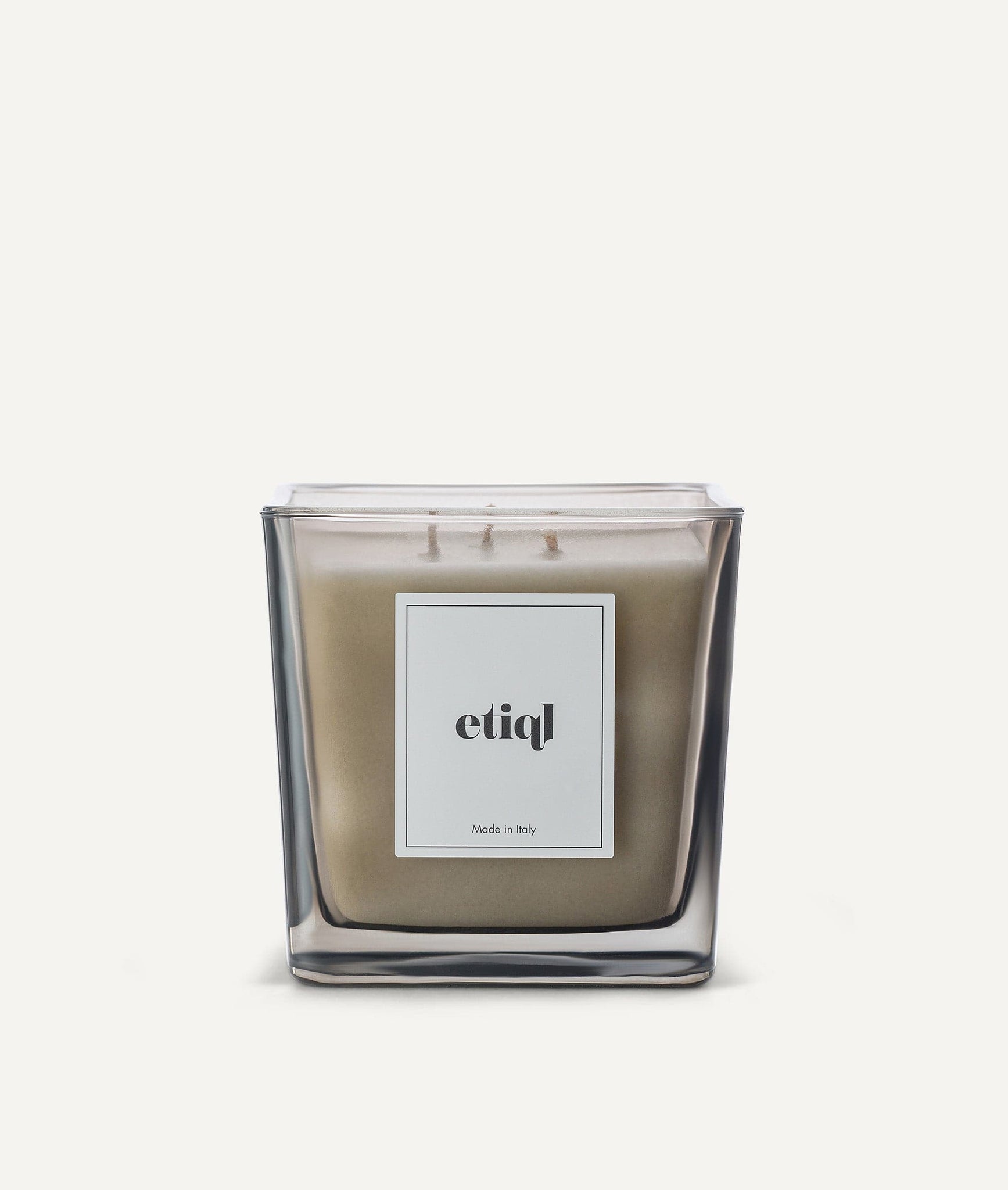 Scented Candle "Oud" - 470gr