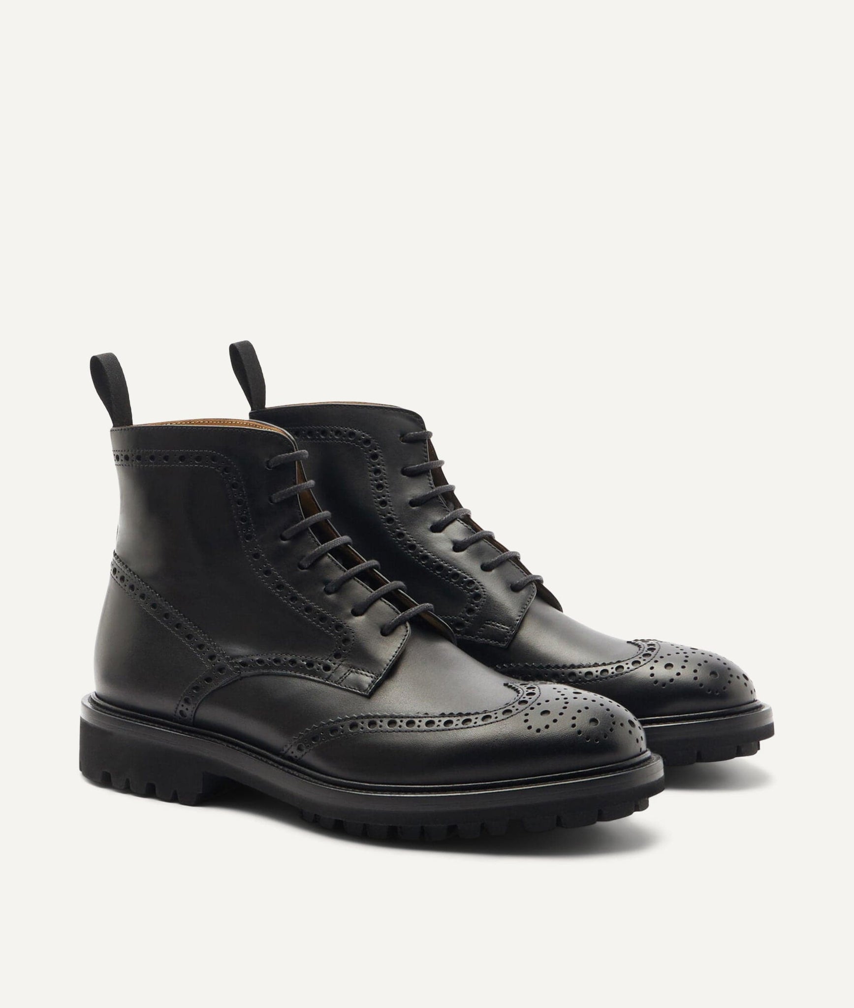 Lace-Up Boot Full Brogue in Calf Leather