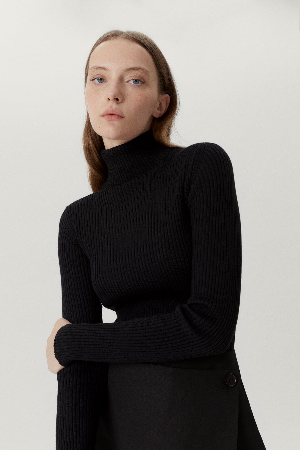 Black | The Merino Wool Ribbed Roll neck