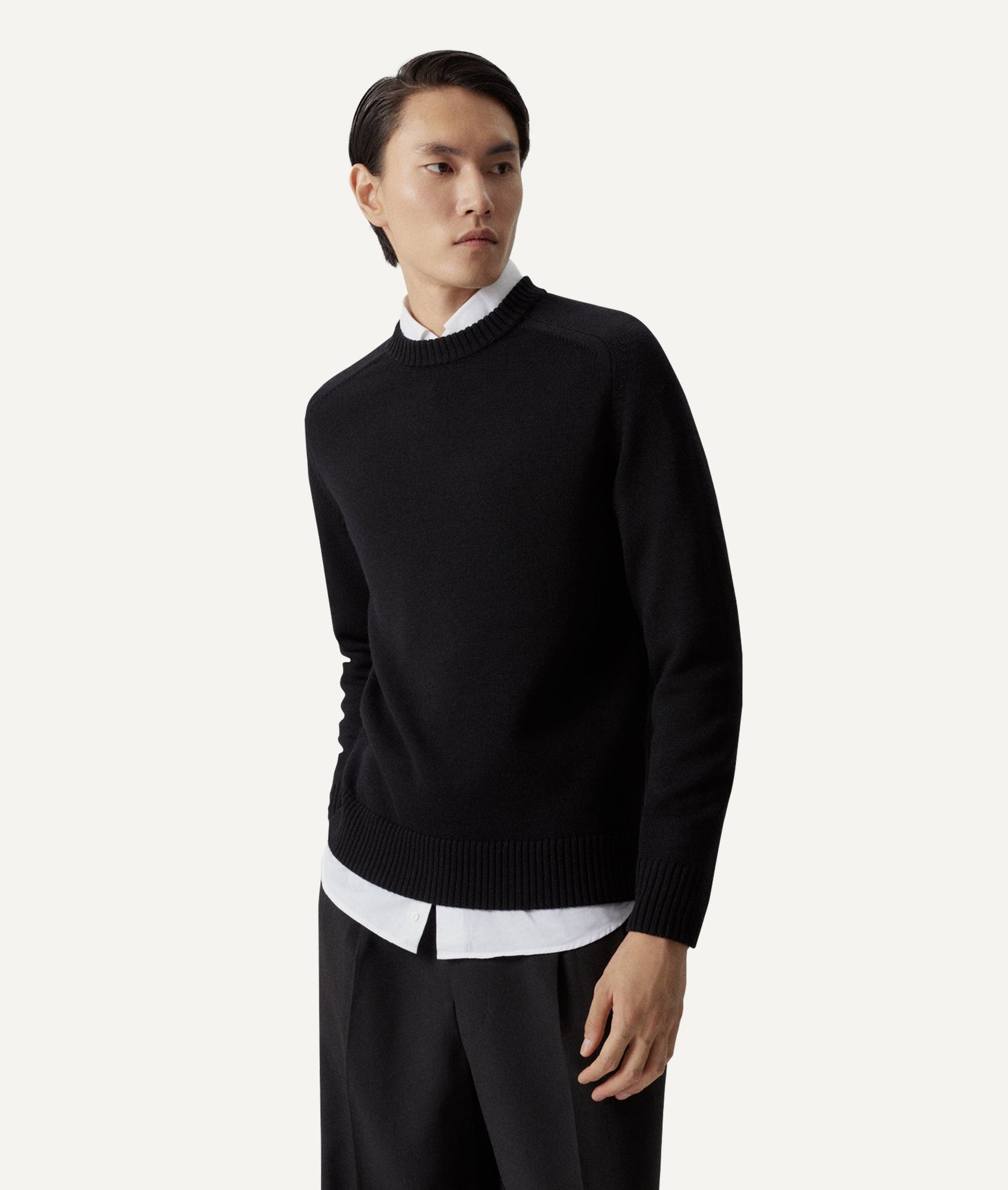 The Merino Wool Saddle Shoulder Sweater - Black / M