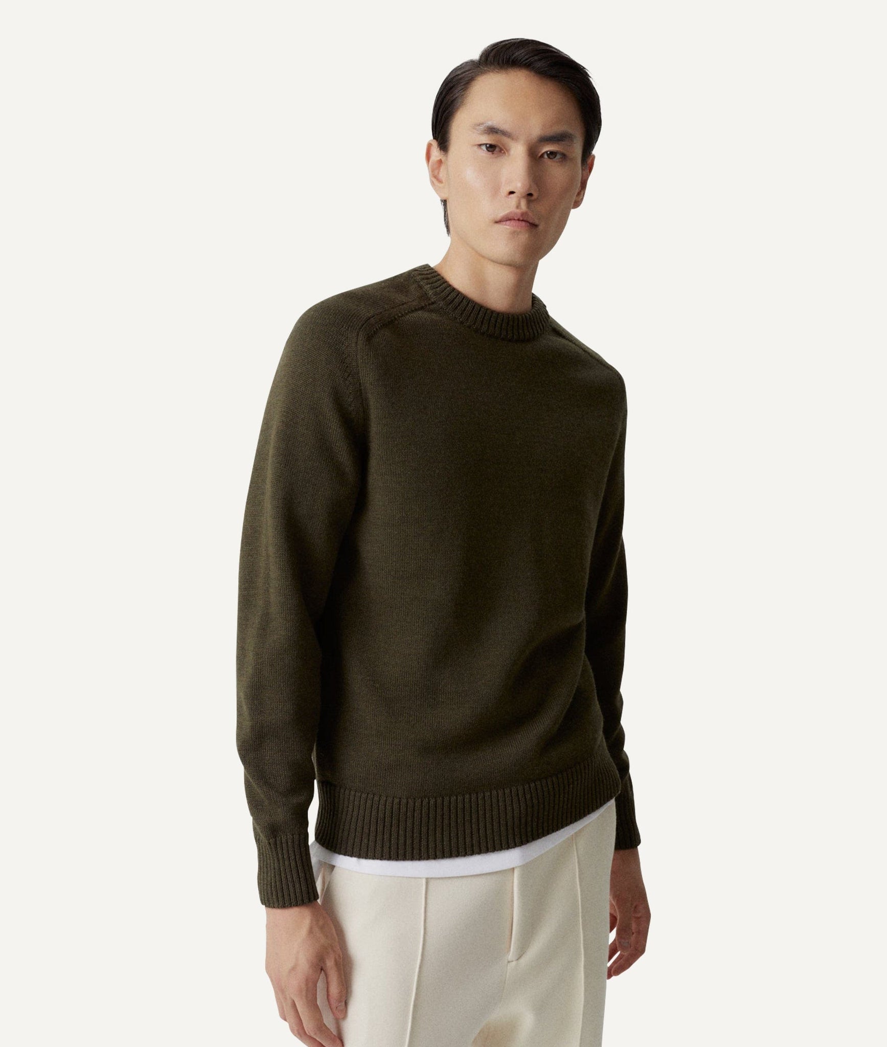 The Merino Wool Saddle Shoulder Sweater - Black / M