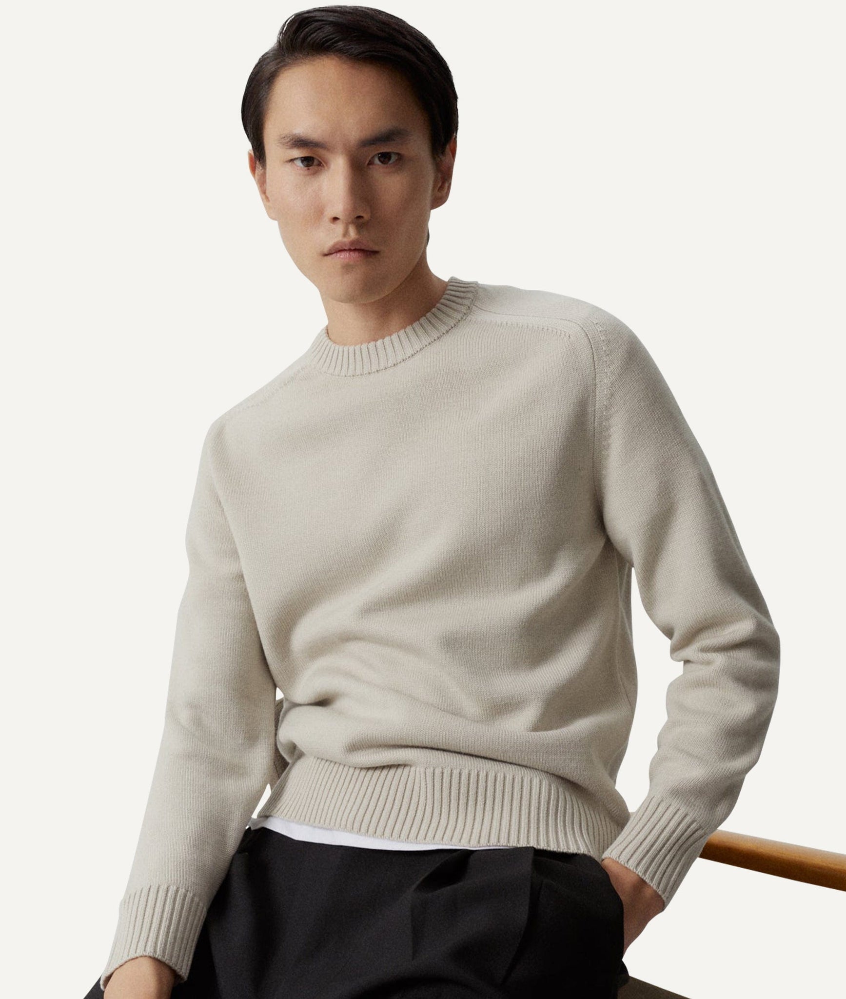 The Merino Wool Saddle Shoulder Sweater - Black / M