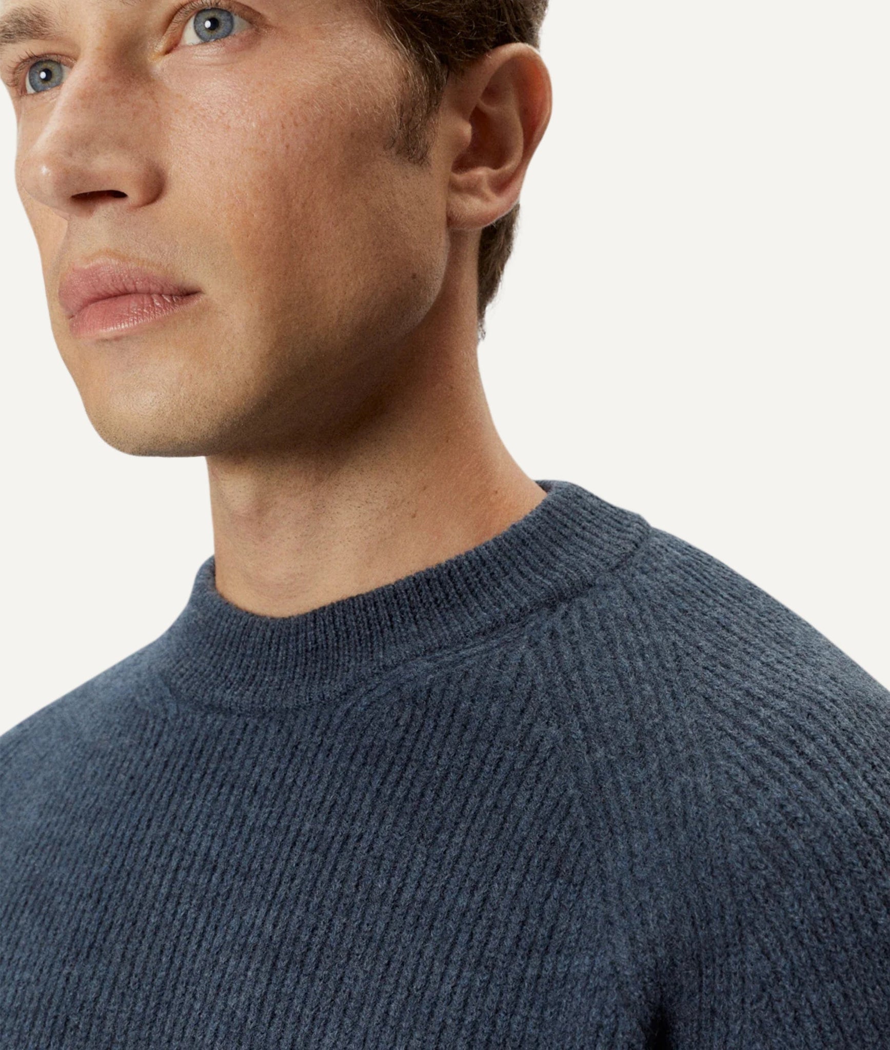 The Natural Dye Crewneck Sweater - Indigo Blue / M