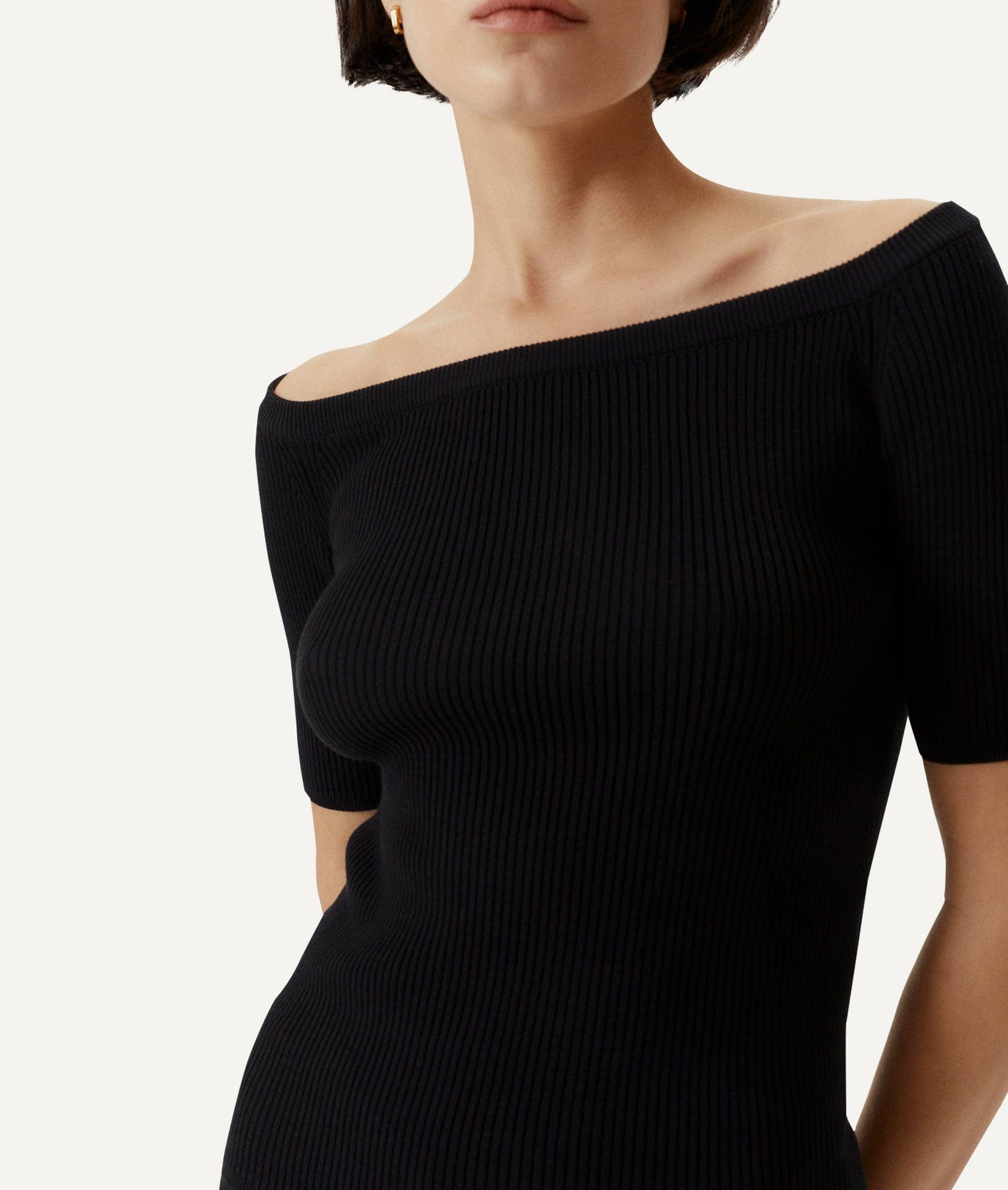 The Organic Cotton Off-The-Shoulder Top