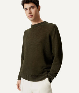 Der Pullover mit Rundhalsausschnitt aus reinem Leinen