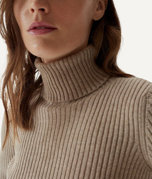 The Superior Cashmere Ribbed Roll-Neck