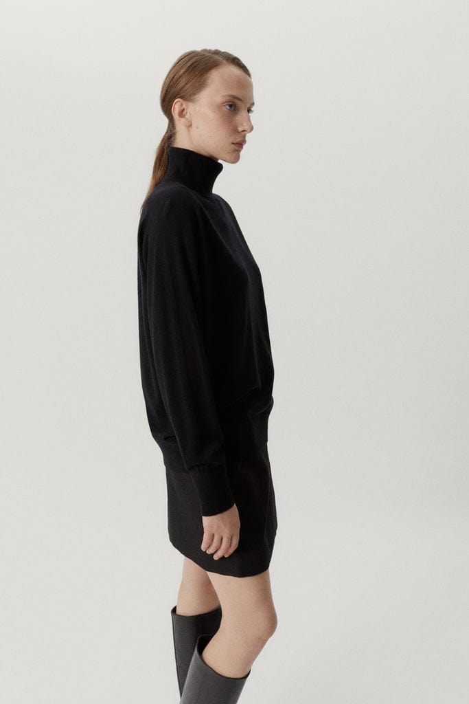 Black | The Ultrasoft Wool Relaxed Roll-Neck