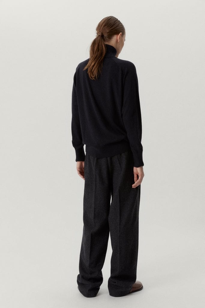 Midnight Blue | The Ultrasoft Wool Relaxed Roll-Neck