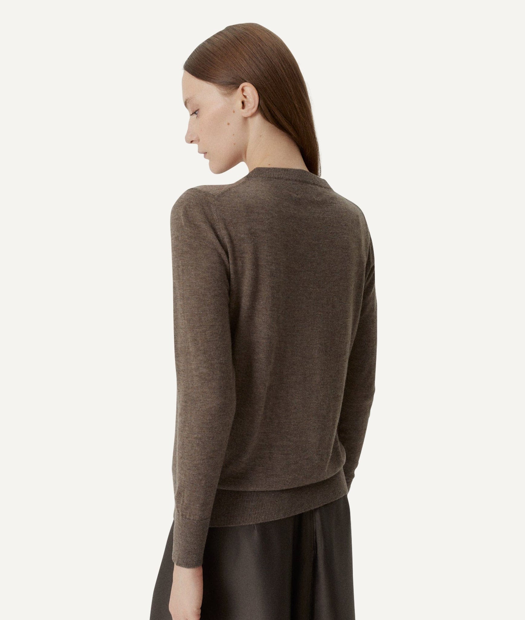 The Ultrasoft Wool Round-Neck - Brown Melange / XS