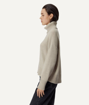 The Woolen Chunky Roll-Neck - Ecru / S