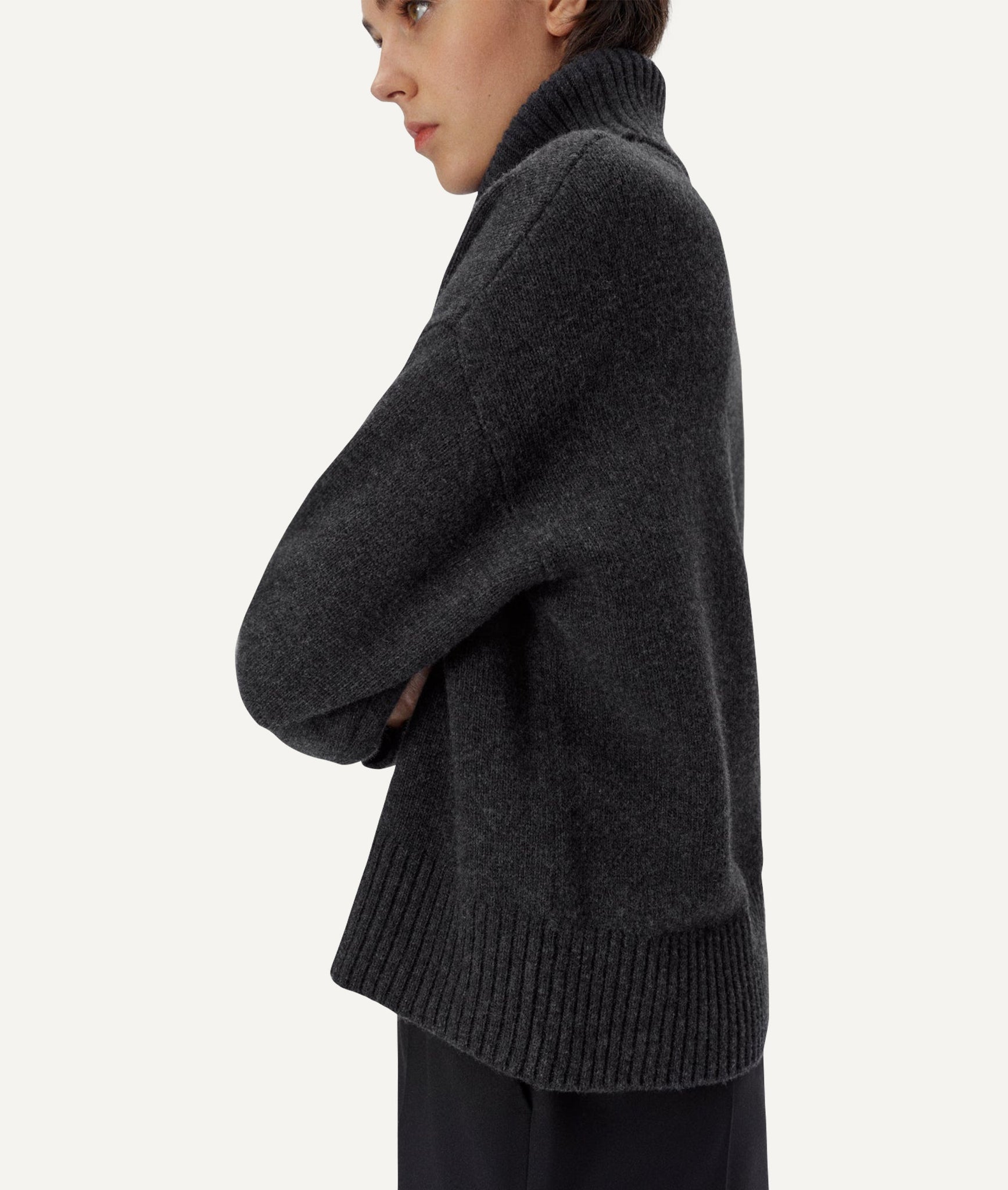 The Woolen Chunky Roll-Neck - Ecru / S