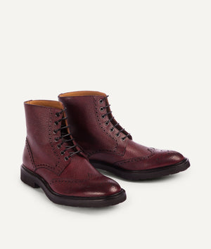 Lace-Up Boot with Brogue in Calf Leather